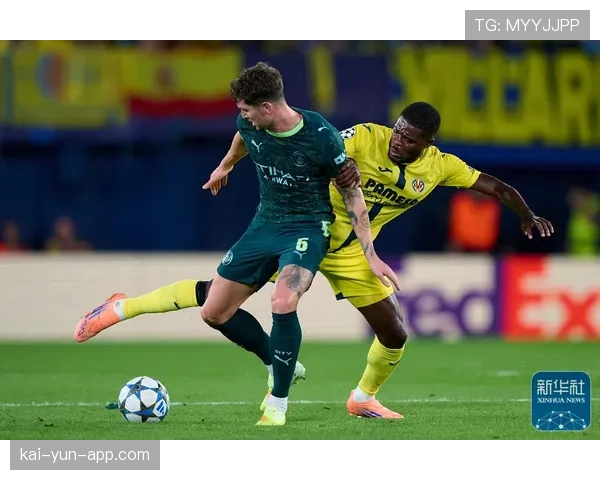 比利亚雷亚尔进攻手段多样，既有中路的渗透配合，也有边路的快速传中